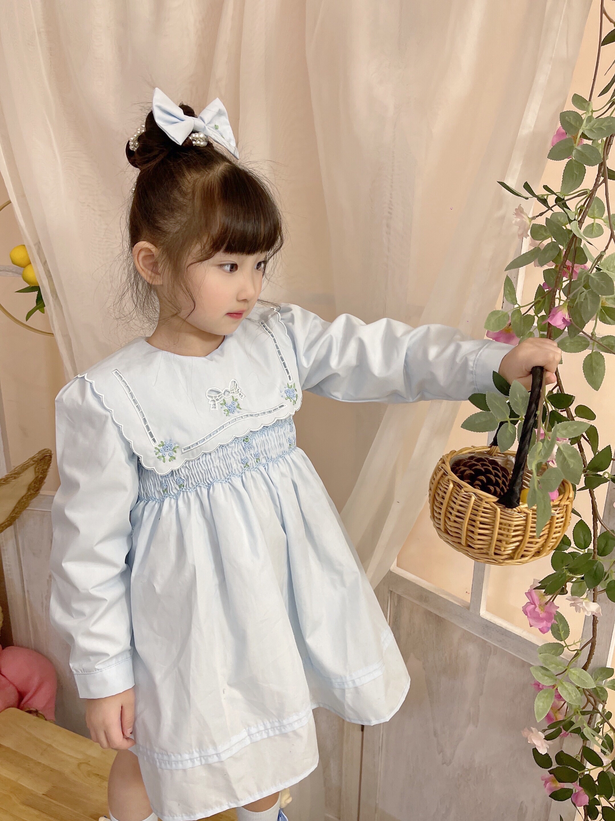 复古smocking公主裙西班牙童装女童秋冬打揽连衣裙蓝色圣诞洋气裙