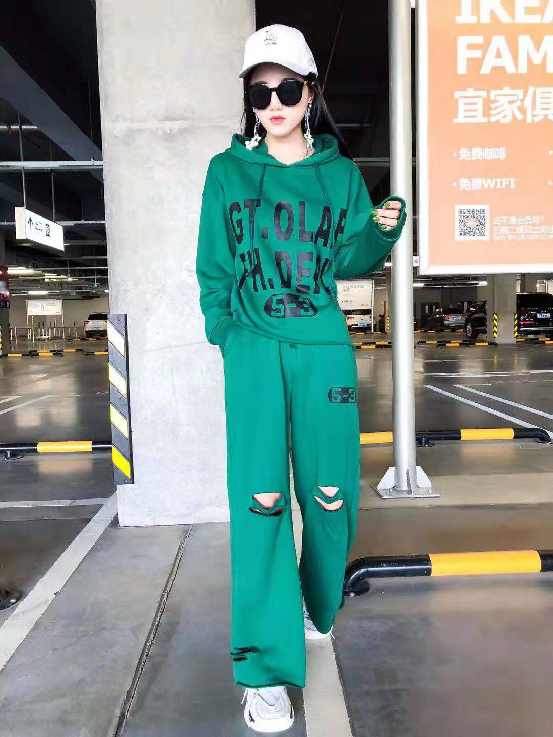 欧洲站休闲运动卫衣套装女潮2023秋冬新款大码宽松时尚洋气两件套