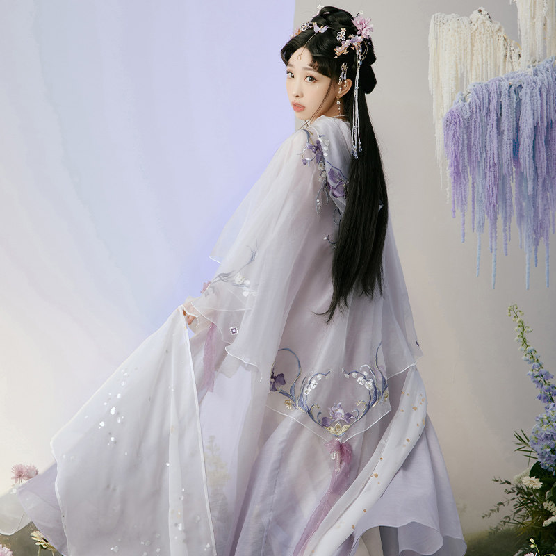 十三余小豆蔻儿[烟光凝紫]刺绣蝴蝶结渐变色披风斗篷国风外套女春