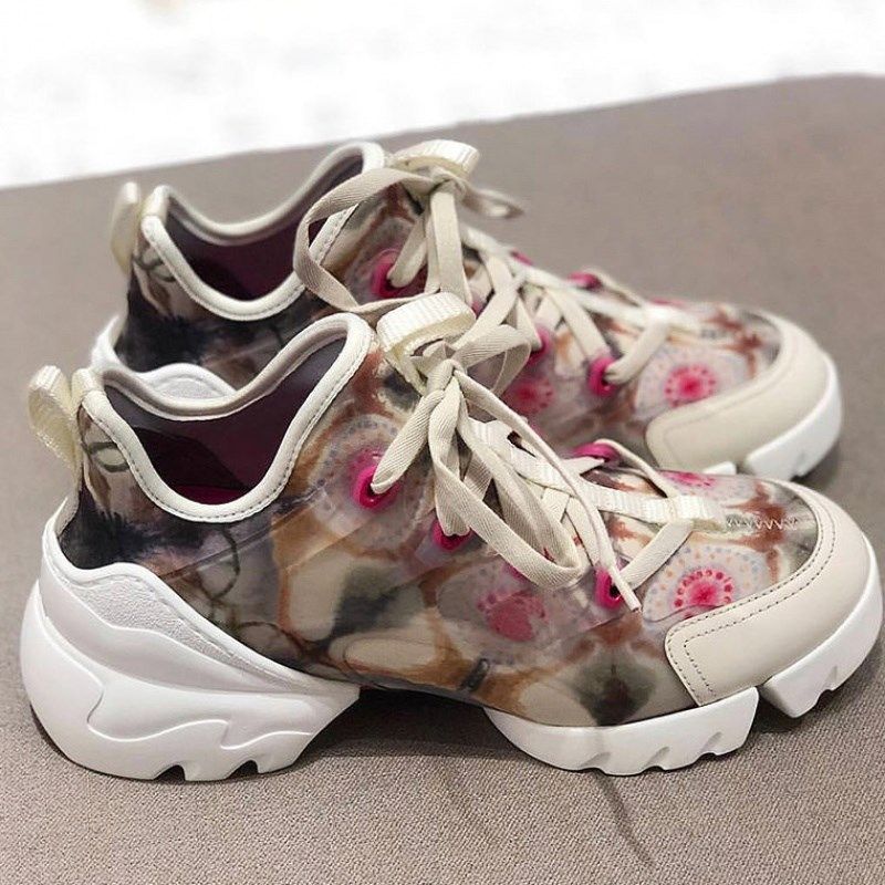 baby同款花卉印花休闲运动跑步鞋女2019夏季新款系带厚底老爹鞋潮|msdalam kategori Kasut wanita, kasut rendah - dari Buy2taobao.com untuk memberikan perkhidmatan ejen Taobao profesional membeli