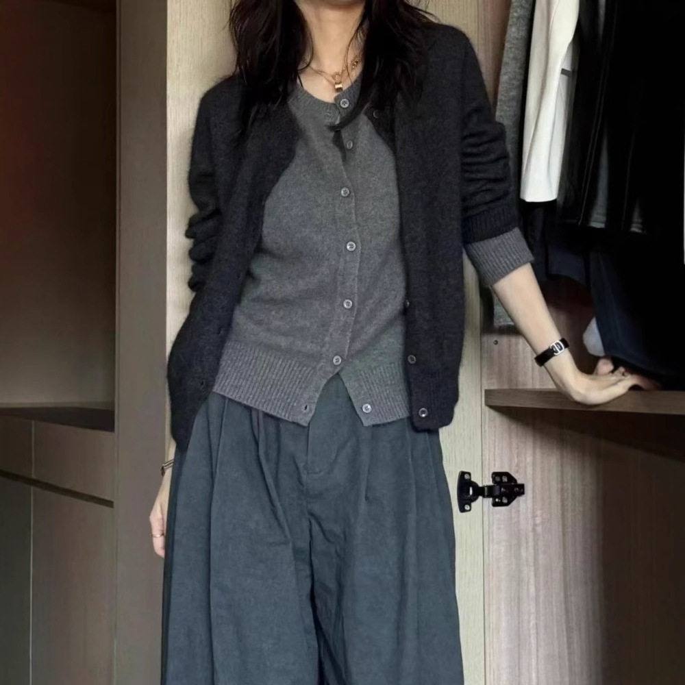 法国gentle motto设计感拼色假两件羊毛开衫女羊毛针织圆领毛衣