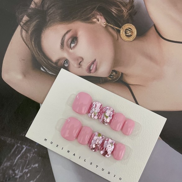 樱花粉手工穿戴甲美甲高端光疗孕妇美甲贴片ins显白色小红书亮片