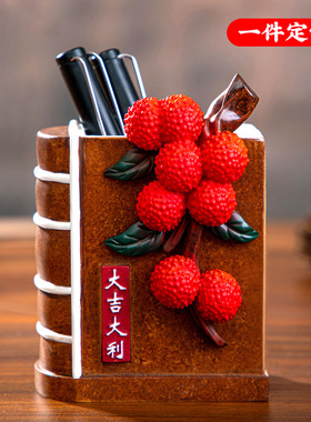 可爱儿童大吉大利笔筒创意礼物桌面装饰摆件笔桶收纳盒工艺品批发