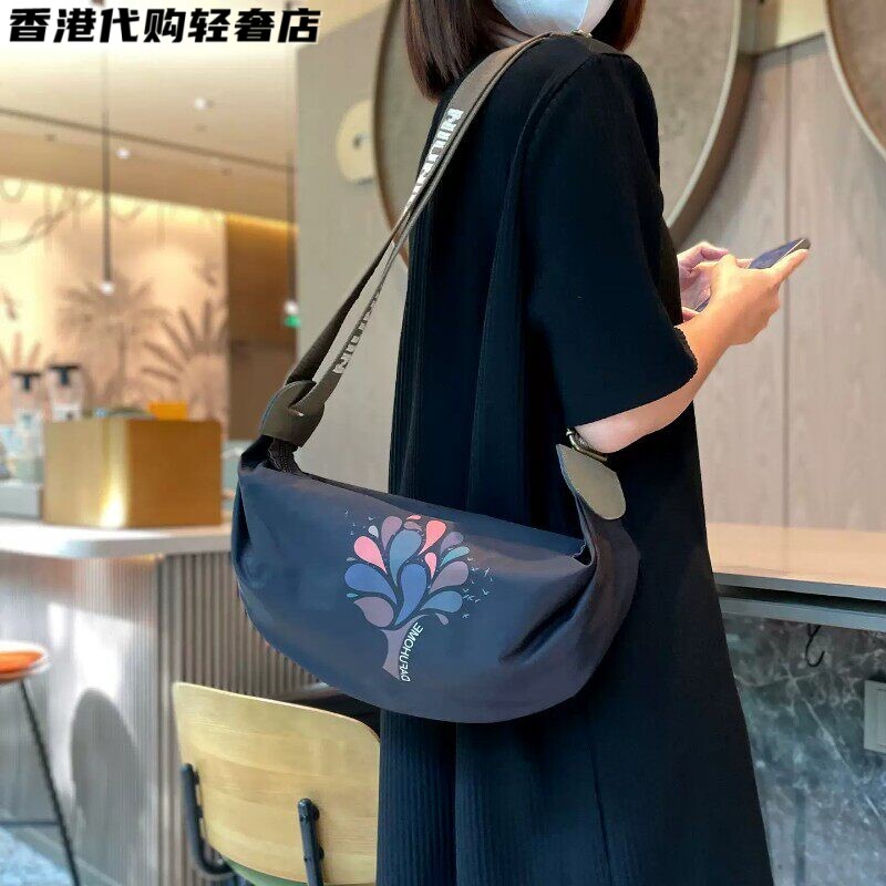 法国ZAMP新款高级轻便女士多隔层牛津布饺子包休闲旅行耐用斜挎包