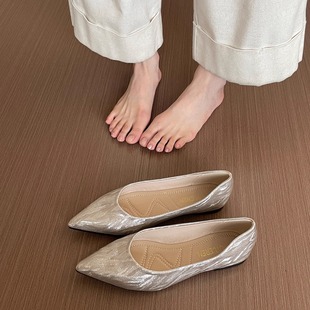 尖头浅口2026新款平底单鞋女仙女风香槟金色婚鞋孕妇伴娘鞋大码软