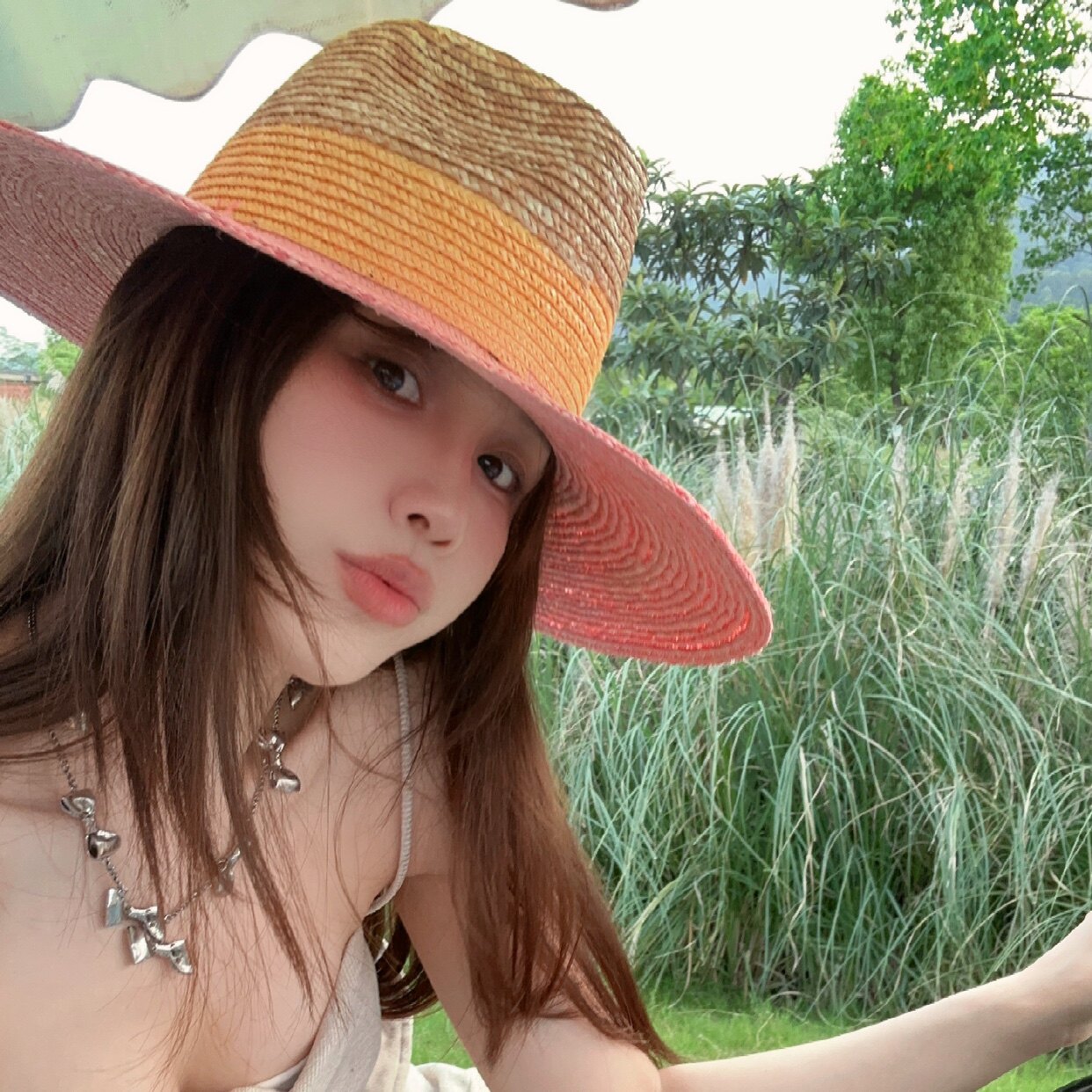 小众设计款沙滩度假日常凹造型粉色拼色大帽檐防晒百搭遮阳草帽女