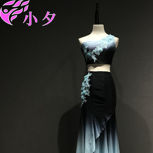 北京小夕出租新款孔雀舞傣族舞台表演服少数民族舞蹈演出艺考服