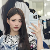 aespa羽绒服翅膀手机壳适用苹果16promax新款 anna韩国女团明星同款 urban iPhone17pro高级感15防摔13秋冬套