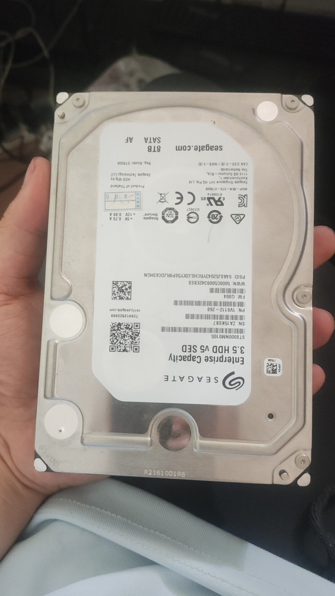拆机二手硬盘， 8T 3.5寸7.2K 12Gb SATA 3.5寸