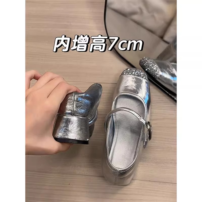 品牌小个子隐形内增高7CM单鞋女2024新款爆款亮片粗跟一字扣玛丽