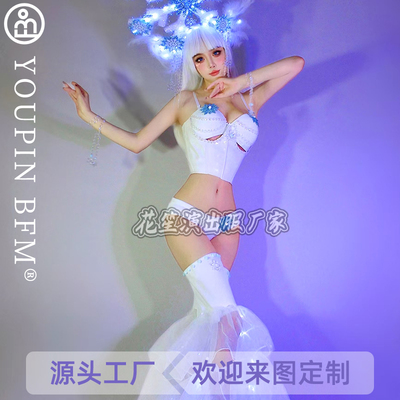 白色圣诞节雪花灯性感舞台装夜店