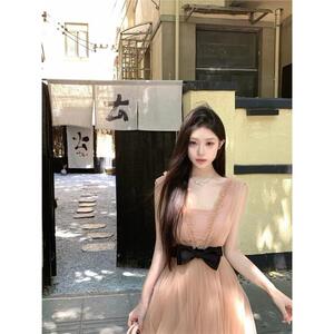 温柔气质v领蝴蝶结收腰花边蓬蓬裙纯欲连衣裙
