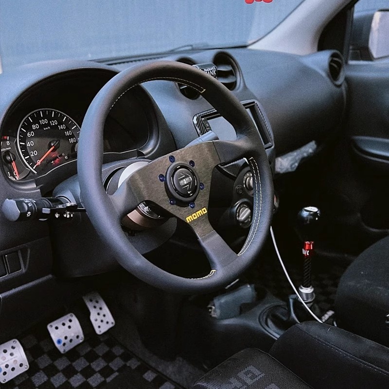 14寸汽车改装MOMO V1平款赛车真皮方向盘运动个性赛车通用转向盘