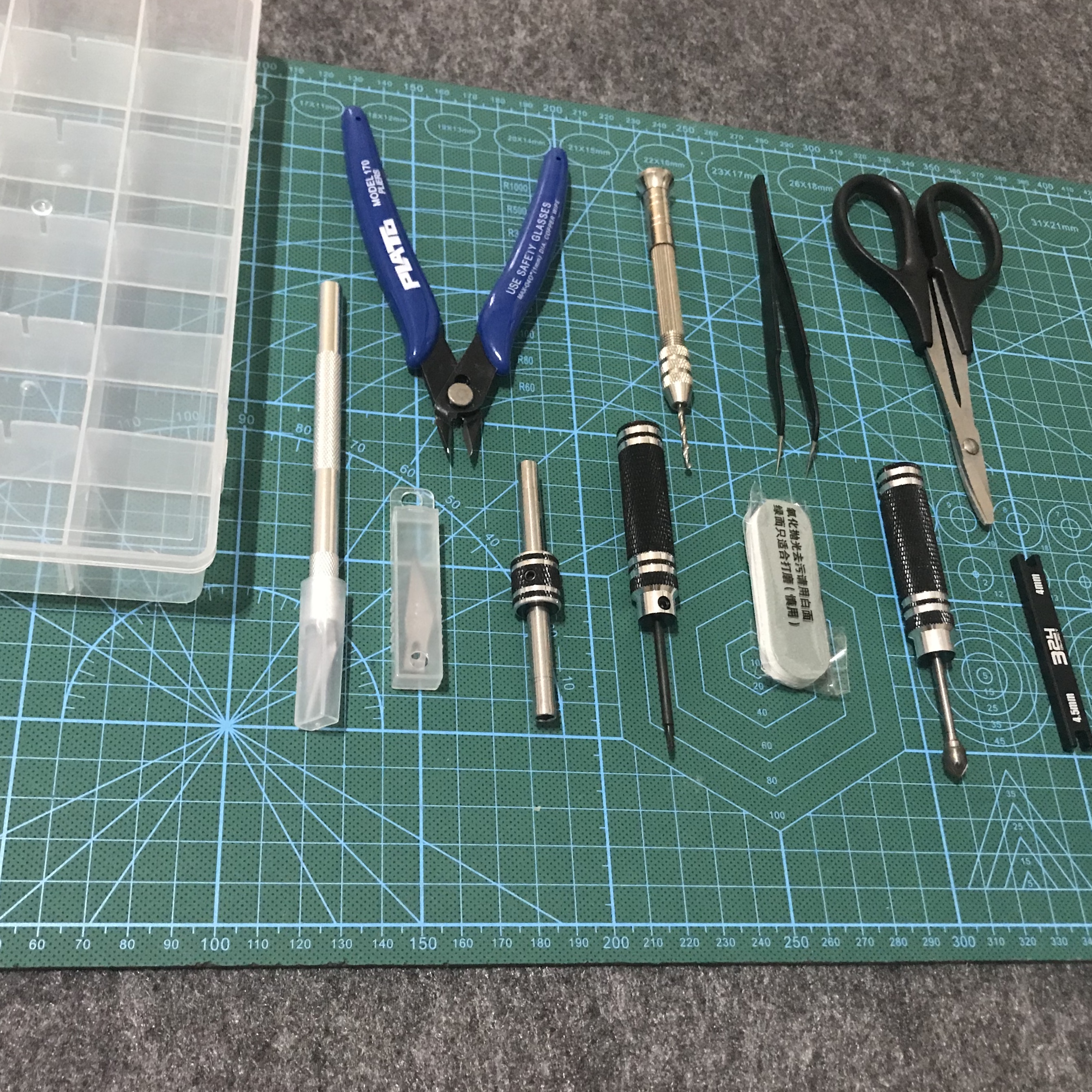 四驱车工具螺丝刀扳手套筒