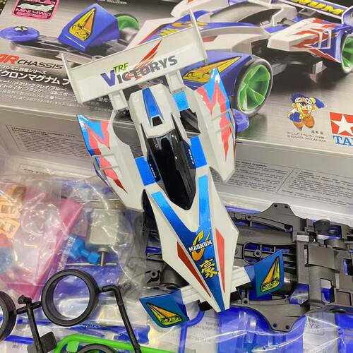 田宫四驱车旋风冲锋喷漆