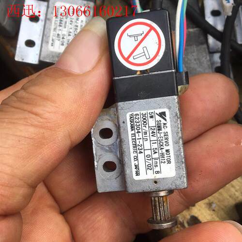 进口安川小电机SGMMJ-E5CKA-HH12,、实物拍照、(请询价)