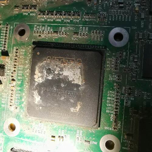 ep4cgx150df31i7 拆机带板,有胶,需要自行处理(请询价)