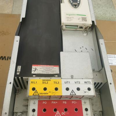 施耐德变频器ATV71HD45N4Z  15KW380V(请询价)