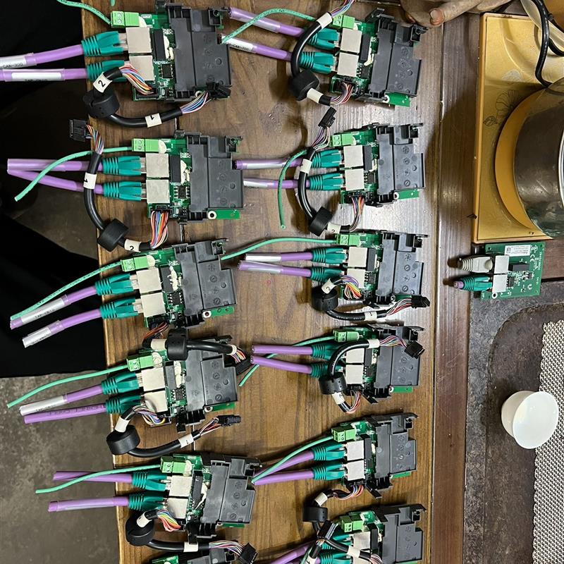 台达变频器通讯卡CMM-COP01,实物拍摄,95成新,装机(请询价)