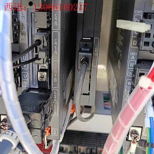 拆机三菱电池盒,MR-BT6VCASE,成色很好(95成新以(请询价)