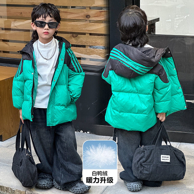 短款加厚男童羽绒服连帽羽绒服
