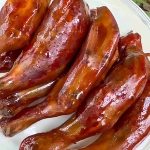 鸭脚肠鸭爪香肠鸭脚包肉真空包装腊肠下酒菜烟熏咸味烤肠年味年货