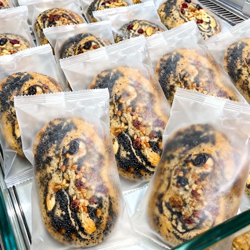 黑芝麻坚果欧包开袋即食面包粗粮下午茶点饱腹打工人充饥营养早餐