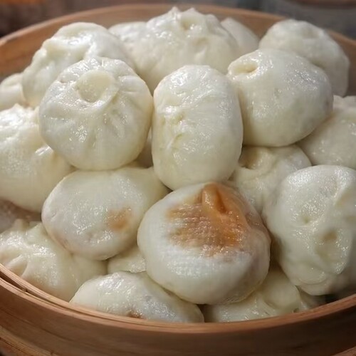 【爆款推荐】老面鲜肉小笼包加热即食早餐手工酱肉包子速冻食品