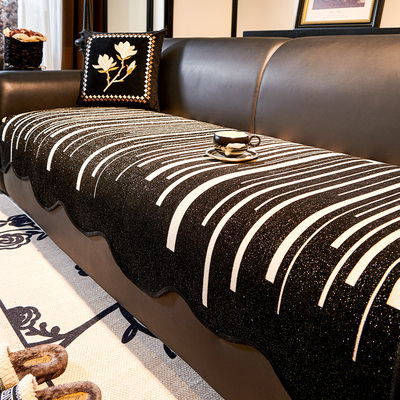 轻奢高级感皮沙发垫子2025新款四季通用直排坐垫子沙发套罩盖布巾