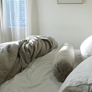 法国原料100%亚麻简约风圆柱形抱枕护颈枕糖果枕睡觉长条沙发靠枕