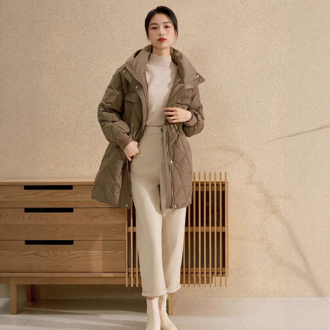 中长款羽绒棉服女25冬季新款宽松气质可调节收腰连帽外套HT43209