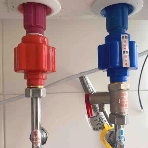防电墙保护器安全专用电热水器防火墙配大全接头隔电墙配件防漏电