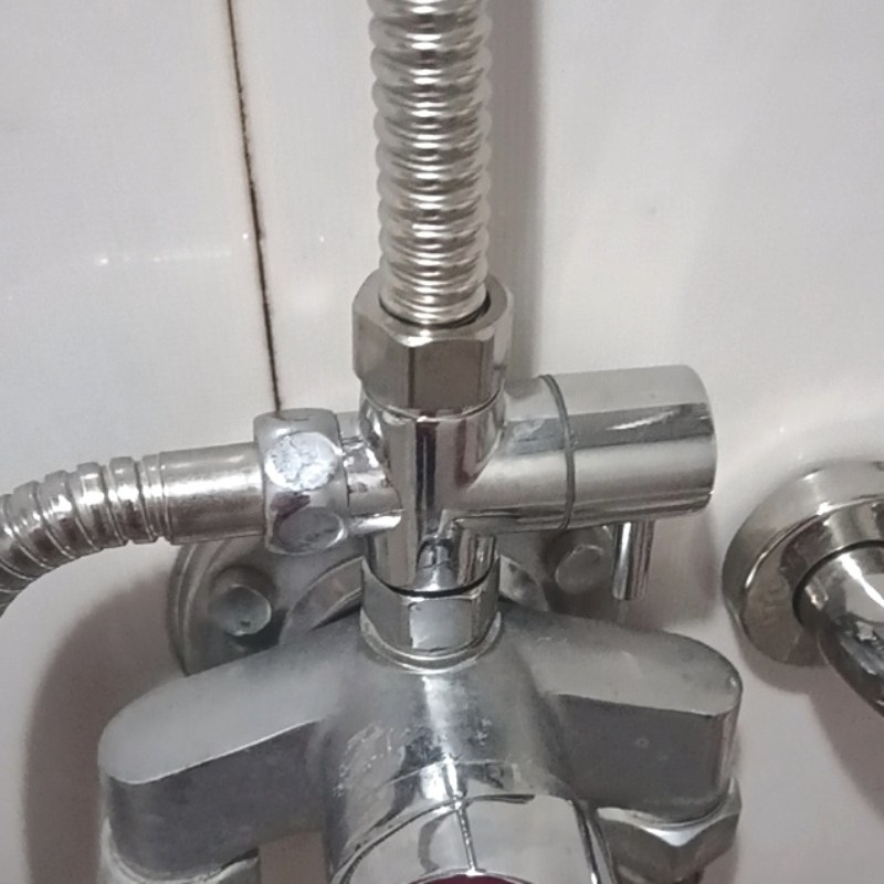 4分6分淋浴角阀全铜快开接头花洒接口转换器内外丝一进二出4分