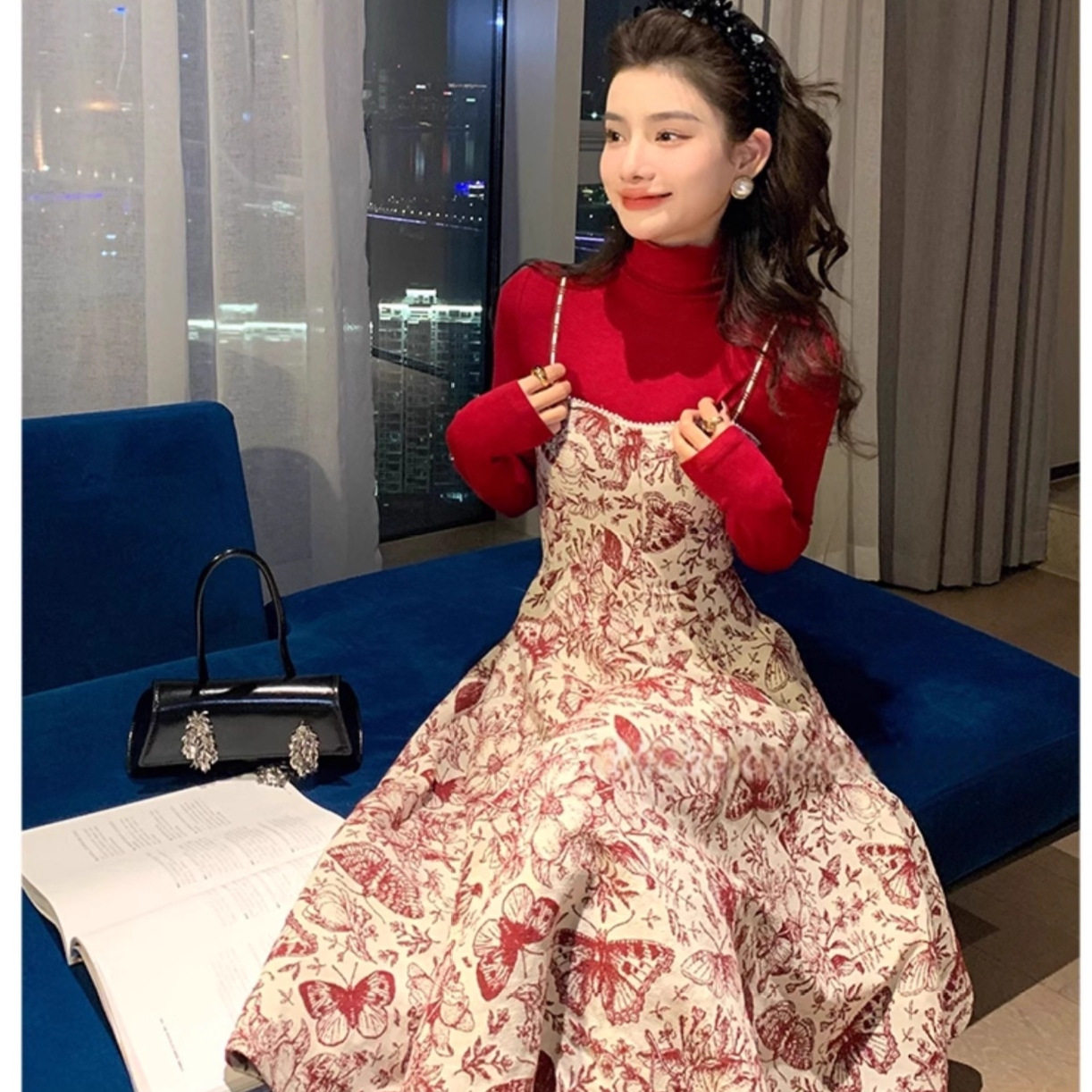 春秋冬季新款吊带方领印花连衣裙女清新甜美显瘦碎花拼接长裙少女