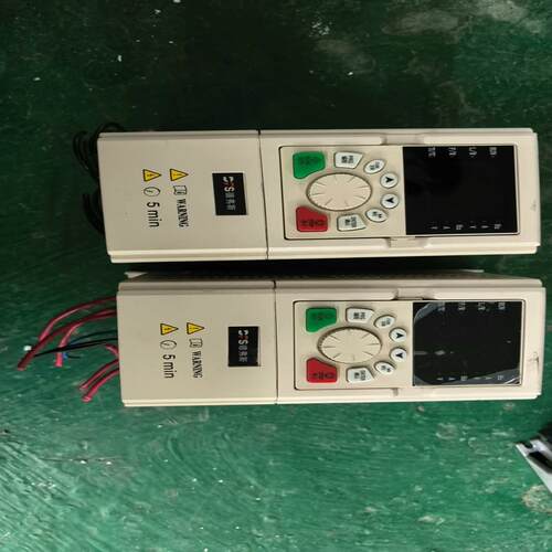 议价德弗斯变频器 FS300A-T2.2GB可维修