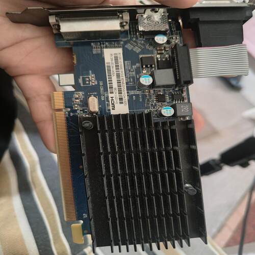 议价HD4350显卡 512M DDR2 VGA+可维修