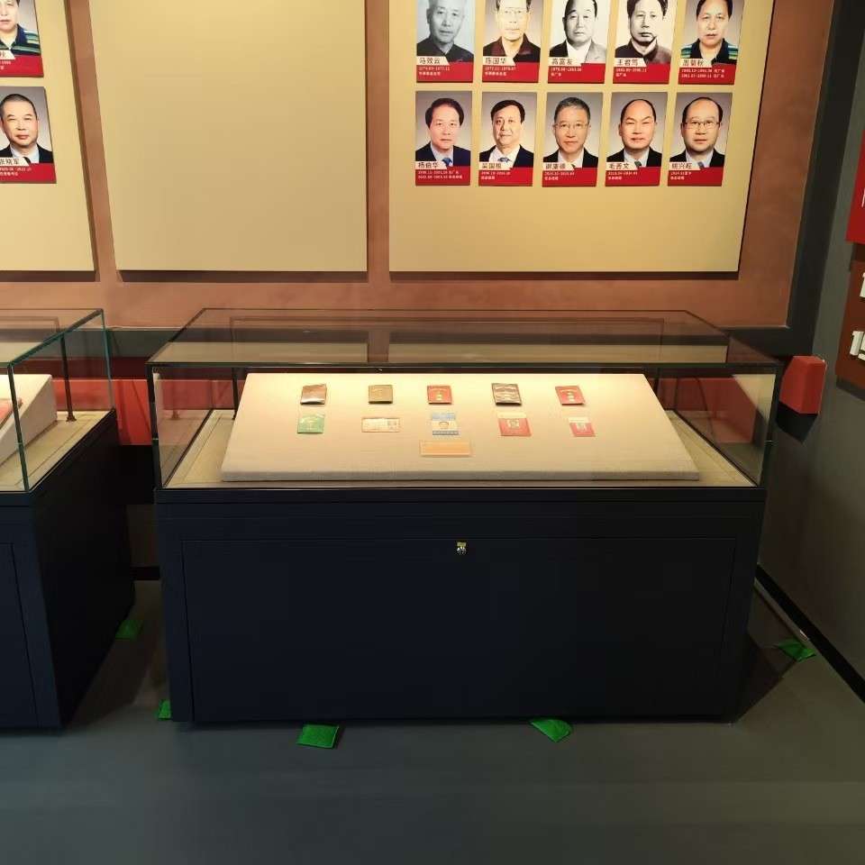 博物馆展柜玻璃柜展示柜博物馆柜台珠宝柜展厅陈列柜中岛柜