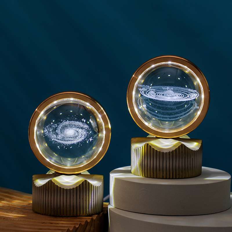 发光3d内雕星空漫步月球水晶球小夜灯创意办公桌面摆件送学生礼品