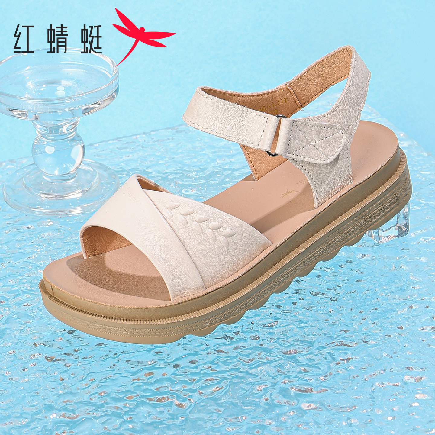 红蜻蜓厚底休闲妈妈鞋中年凉鞋