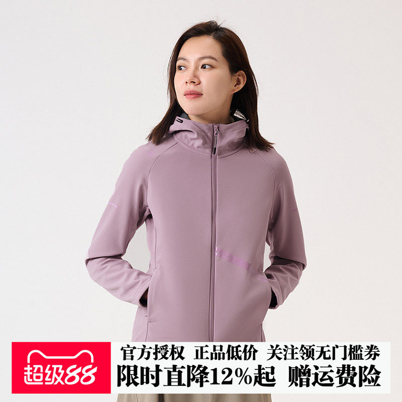 探路者软壳衣女秋冬新款户外防风防水保暖连帽抓绒外套徒步外套