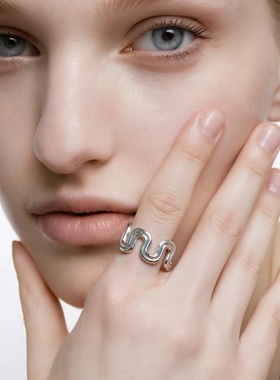 ：臻致 S925银轻奢小众设计感波浪纹戒指指环