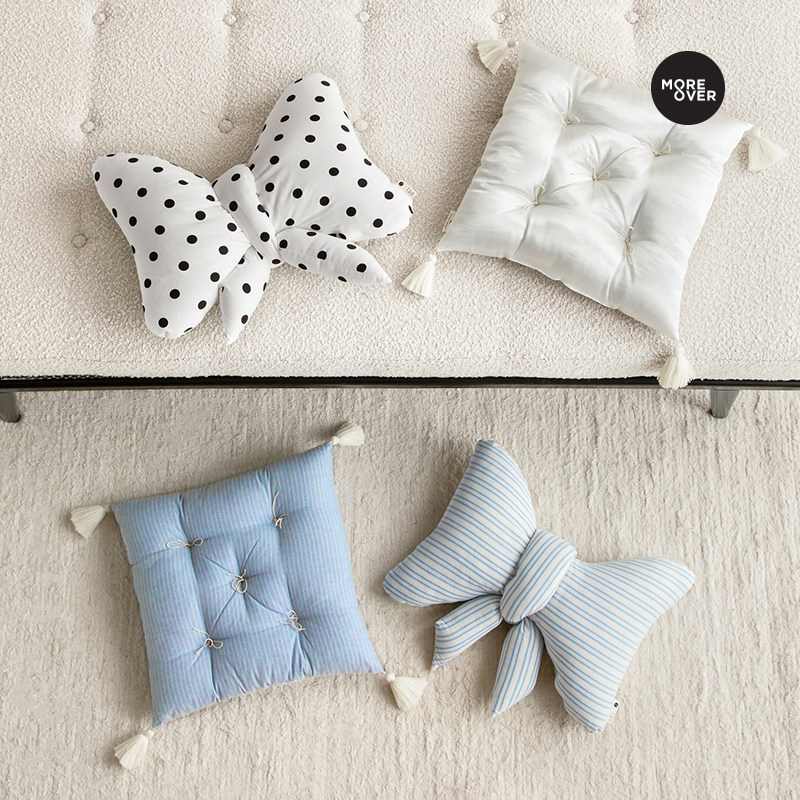 Moreove白日梦漂流抱枕客厅沙发抱枕办公室护腰靠枕条纹床头靠垫