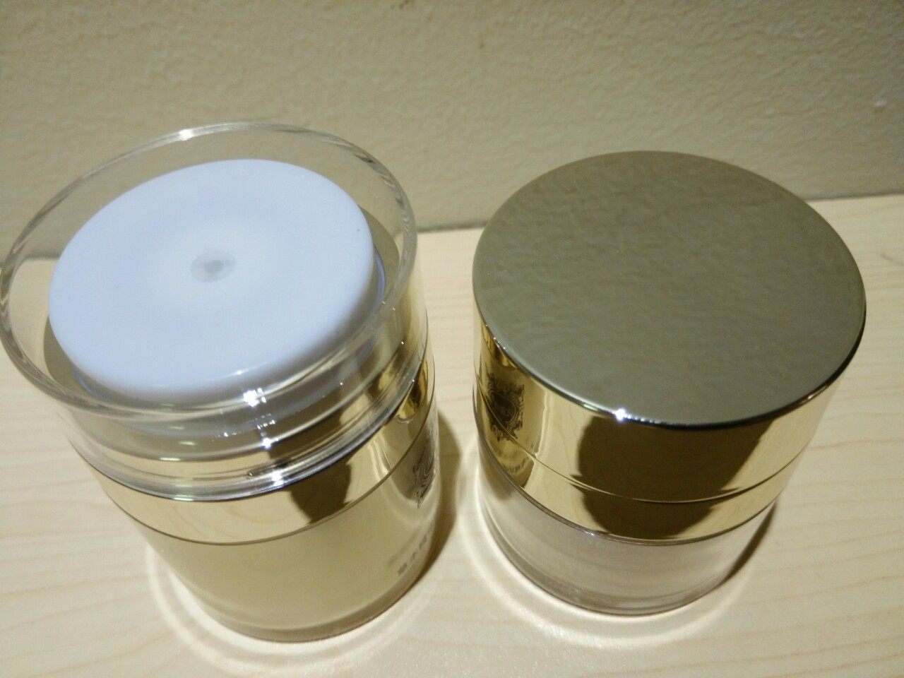 15ml 30ml50ml真空膏霜瓶 真空瓶 挤压瓶化妆品瓶在类目 包装, 日用品包装, 日化包装中 - 来自Buy2taobao.com提供专业的淘宝代购服务