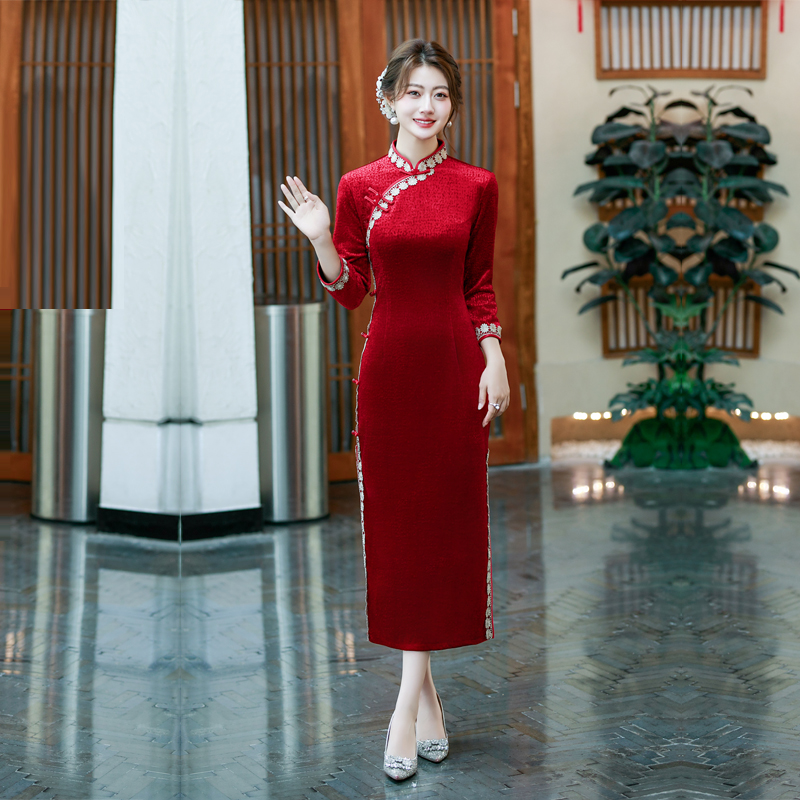 红色旗袍妈妈长袖秋装外嫁女走秀