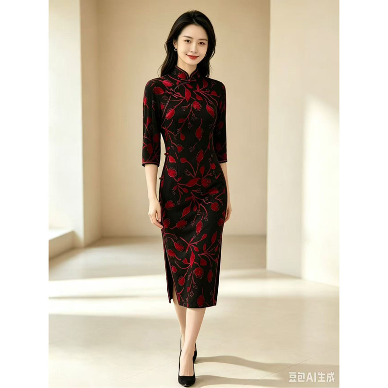 黑色旗袍中长款7分袖保暖秋冬女装中年妈妈遮肚子连衣裙复古高级