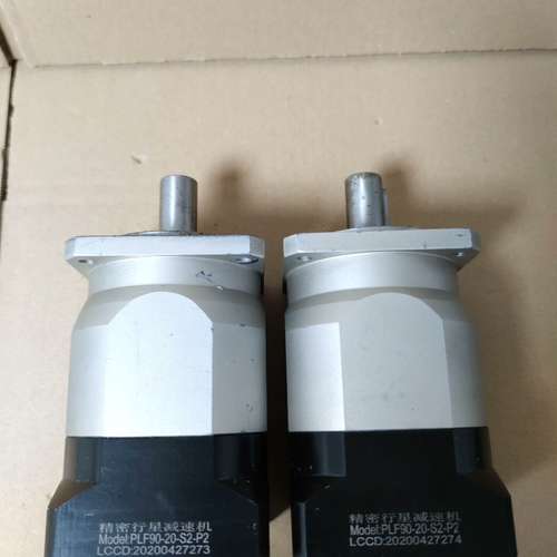 议价精密斜齿行星减速机，型号PLF90-20-S2-P2，适配8议价