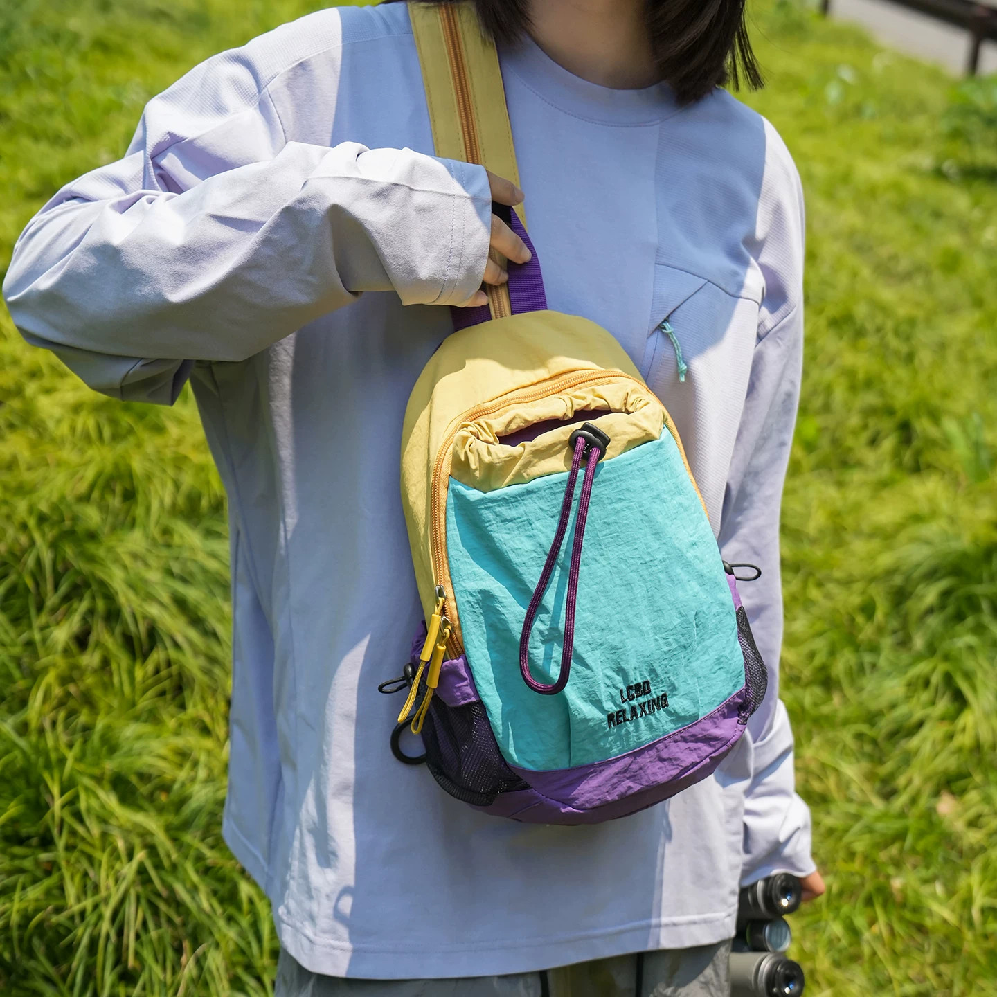 户外徒步轻便胸包男女迷你防泼水双肩包旅行水杯包大容量双肩背包