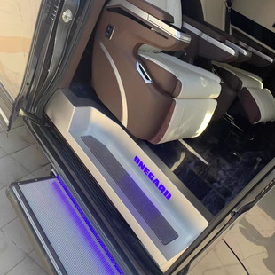 中国重汽先锋官V铝合金带灯迎宾踏板改装专用配件门槛条替换件