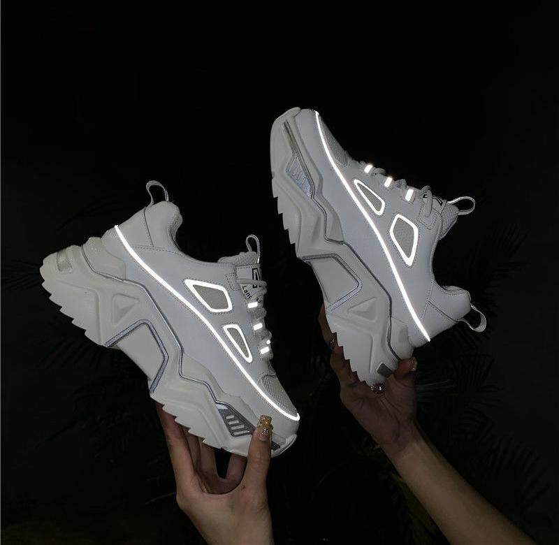 老爹鞋女反光ins百搭智熏鞋学生超火山本网红2019新款运动鞋女潮在类目 女鞋, 帆布鞋中 - 来自Buy2taobao.com提供专业的淘宝代购服务