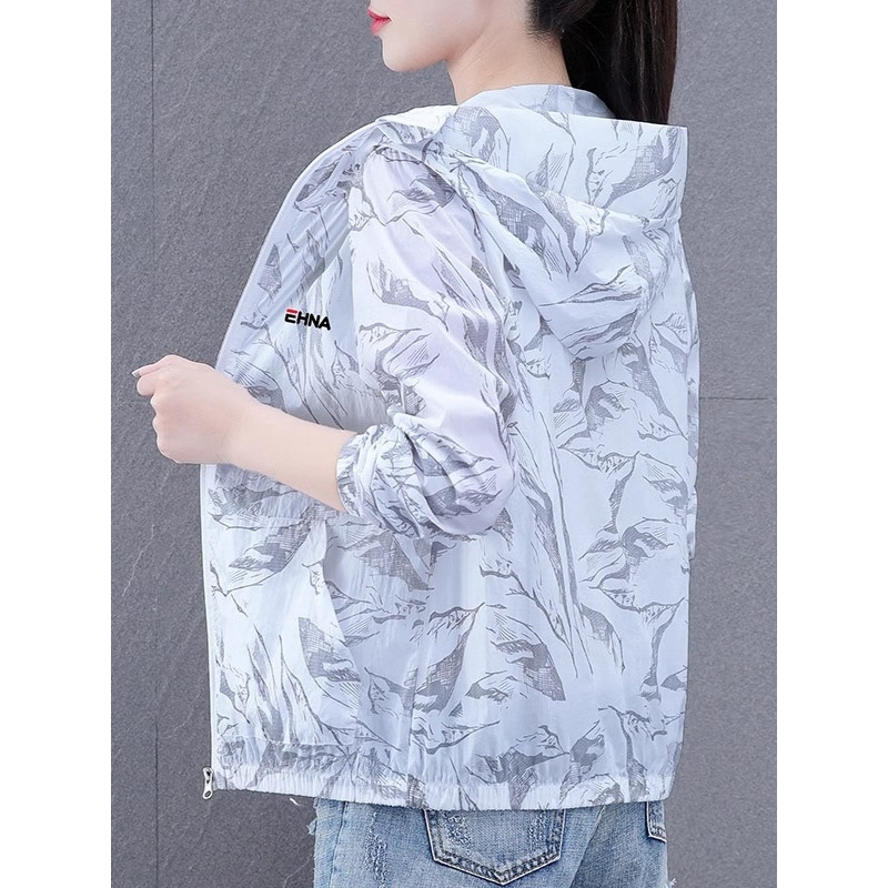 防晒衣女2025夏季新款薄款防紫外线透气冰丝连帽潮防晒服短款外套
